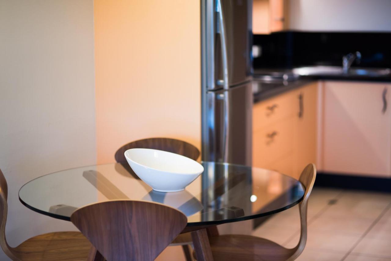At Waterfront Whitsunday Retreat - Adults Only Aparthotel Airlie Beach Eksteriør bilde