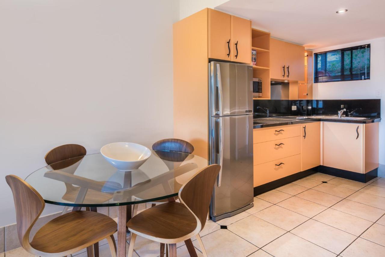 At Waterfront Whitsunday Retreat - Adults Only Aparthotel Airlie Beach Eksteriør bilde