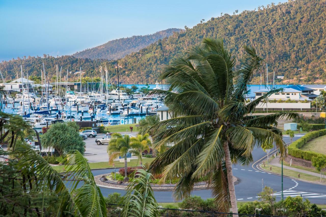 At Waterfront Whitsunday Retreat - Adults Only Aparthotel Airlie Beach Eksteriør bilde